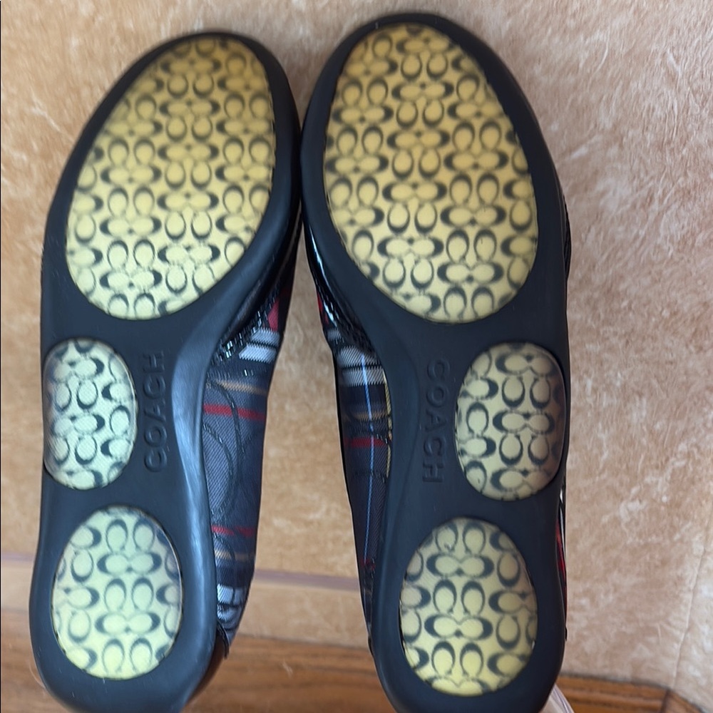 Coach  Women's  Signature Red & Black Plaid Ballerina Flats Sz: 7 EUC - Picture 6 of 9